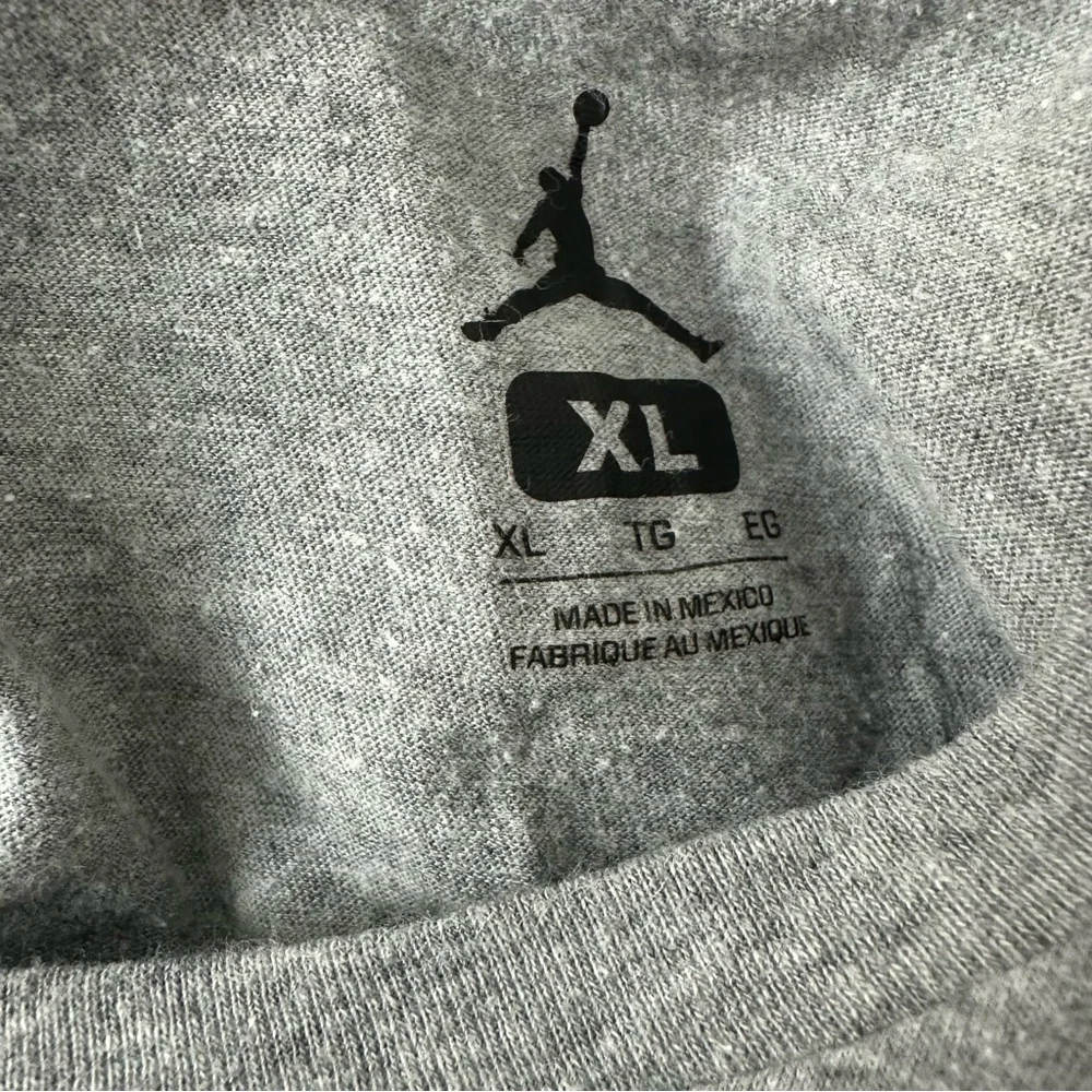 Nike Air Jordan Brand Classic High School Grey Class Of 1 AH8235 063 Shirt XL